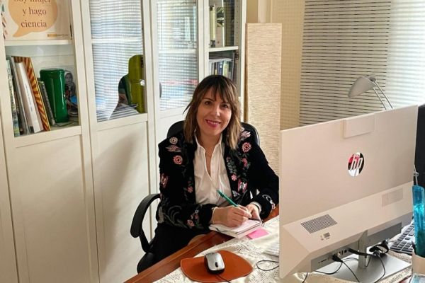 Profesora Ana María Porcel Galvez, Profesora Titular de Historia, Teorías y Métodos de Enfermería en la Universidad de Sevilla.