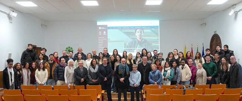 55028756578 6e3373a205 c