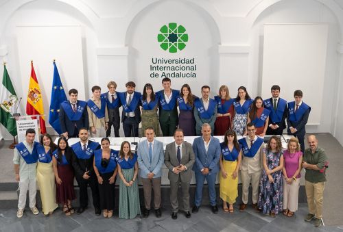 Acto de graduación en el Rectorado de la UNIA