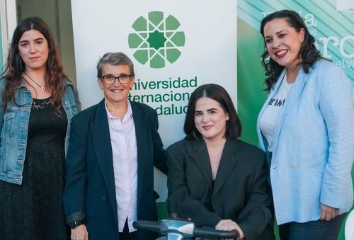 May R. Ayamonte, Maria de la O Barroso, Anabel Domínguez y Paloma Jara