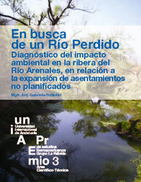 Imagen de un río, donde se reflejan unos árboles.