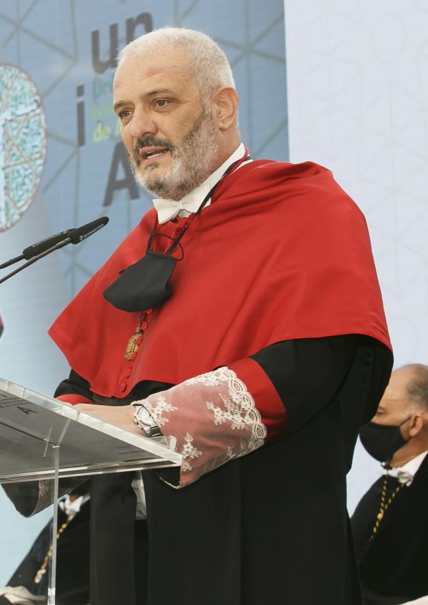 Profesor Miguel Carlos Rodríguez- Piñero Royo, Catedrático de Derecho del Trabajo y de la Seguridad Social de la Universidad de Sevilla