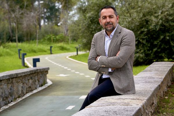 Profesor Antonio Fernández Martínez, Profesor Titular de Universidad, Área de Educación Física y Deportiva. Vicerrector de Campus Saludable y Deporte